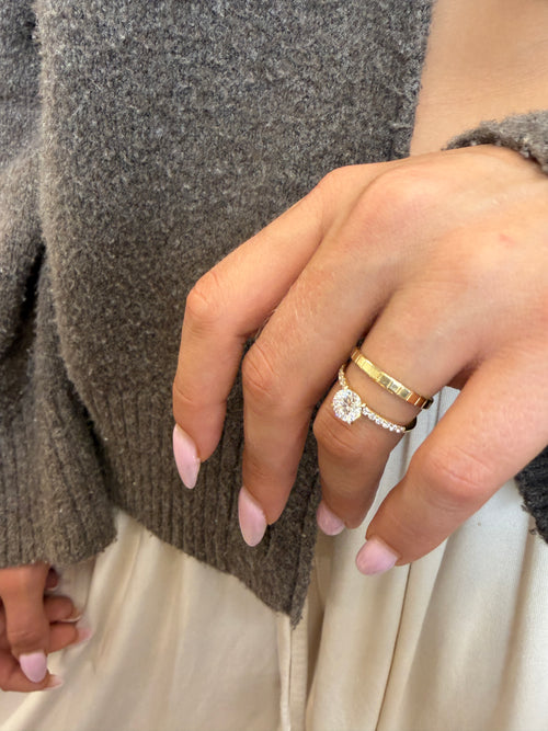Monic Ring