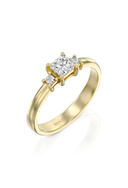 Darya Natural Diamond Ring