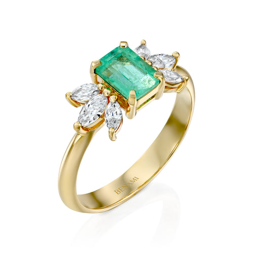 Emerald Amit Ring