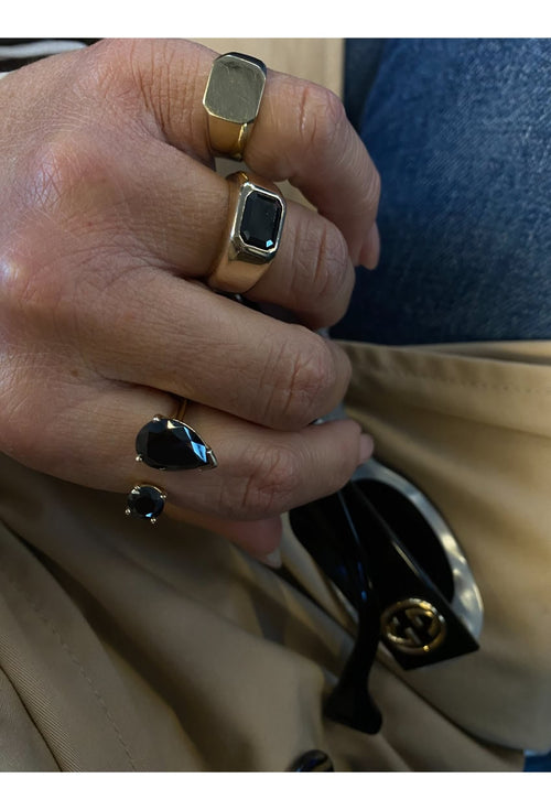 Zoe Ring with Black Moissanite Stones — image 7 of 7