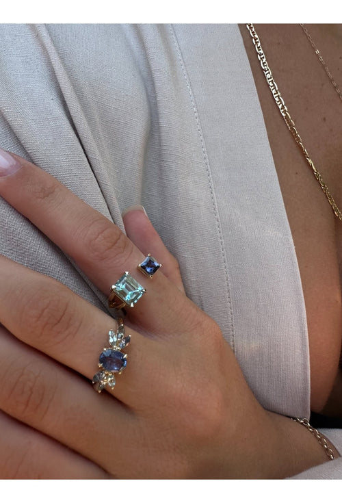 Sandy Aquamarine and Sapphire Gold Ring — image 3 of 11