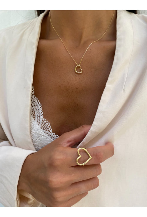 Classic Gold Heart Ring — image 10 of 13