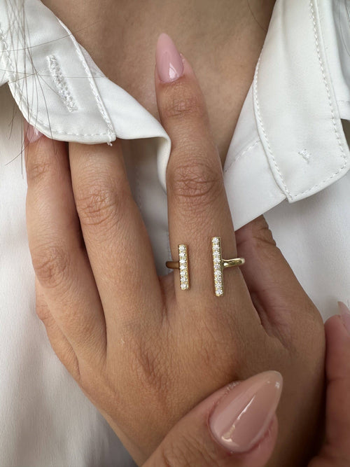 Open Stripes Diamond Ring — image 10 of 15