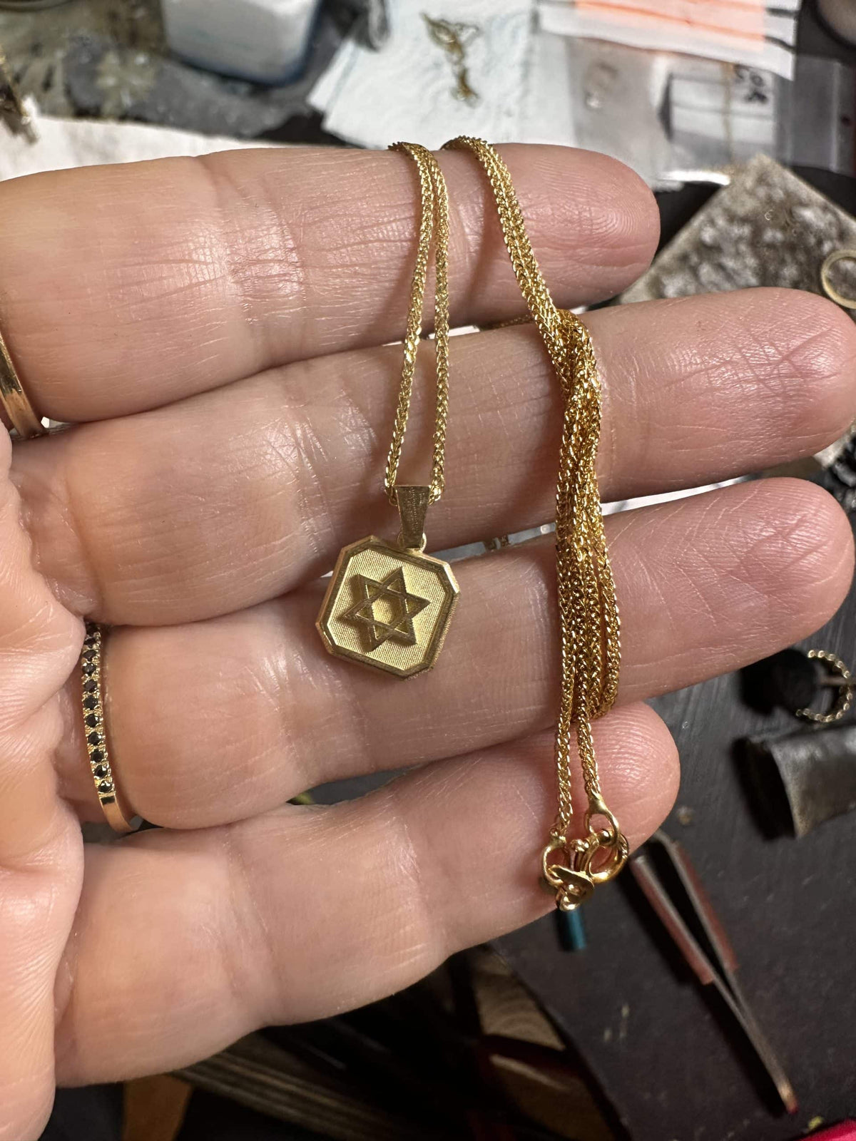 שרשרת מגן דוד דניאל — תמונה 2 מתוך 7