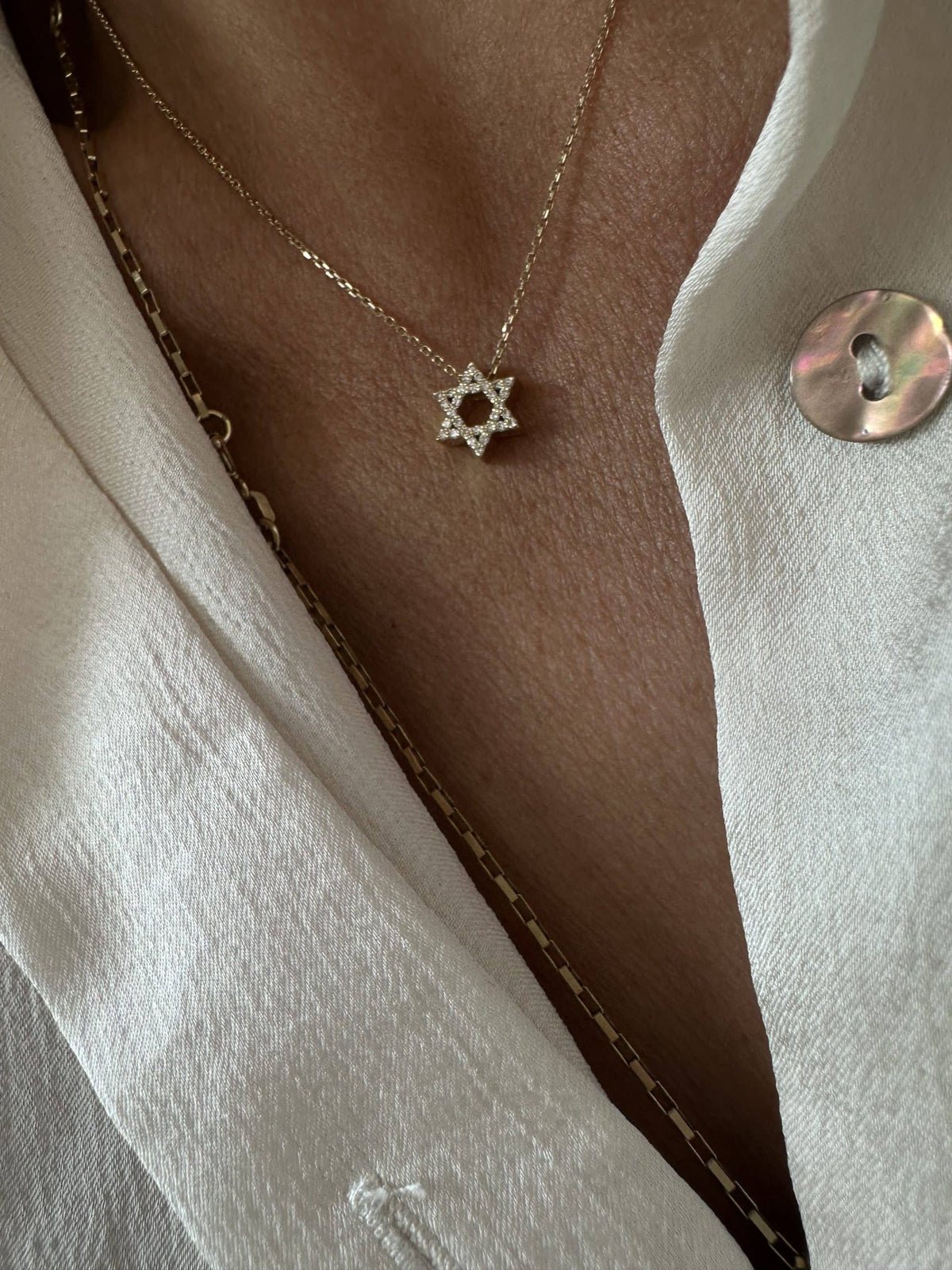 שרשרת מגן דוד יהלומים לבנים — תמונה 4 מתוך 7