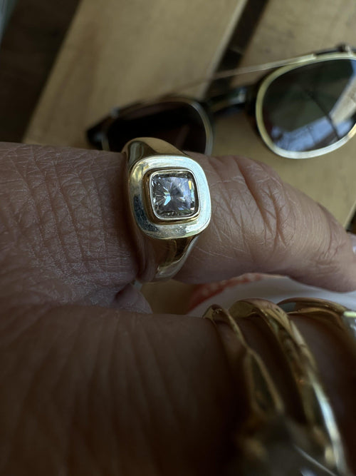 Nicole Pinky Signet Ring