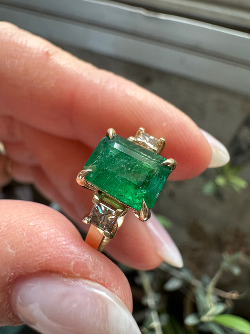 Champagne Emerald Ring — image 5 of 8