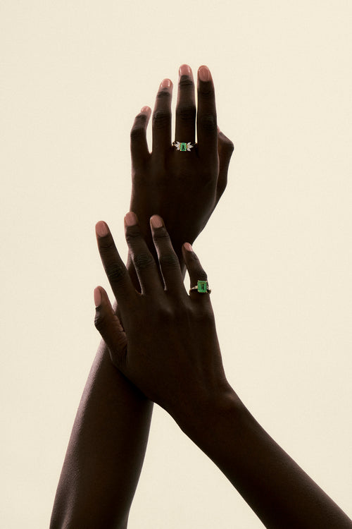 Emerald Amit Ring — image 8 of 12